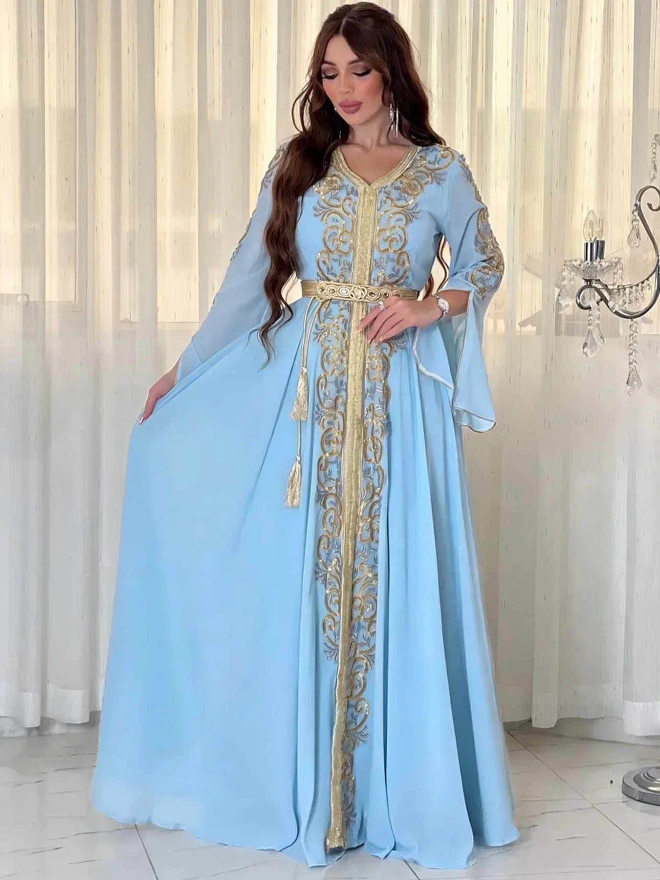 Robe de Soirée Musulmane Brodée - Abaya Marocaine, Caftan Islamique - image de produit 6